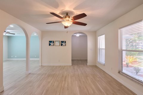 Villa ou maison à vendre à Stuart, Floride: 4 chambres, 217.58 m2 № 2300756 - photo 16
