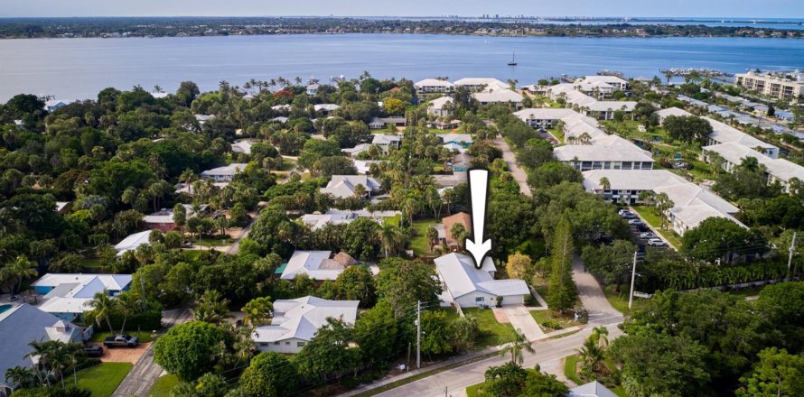 Villa ou maison à Stuart, Floride 4 chambres, 217.58 m2 № 2300756