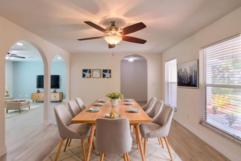 Villa ou maison à vendre à Stuart, Floride: 4 chambres, 217.58 m2 № 2300756 - photo 15