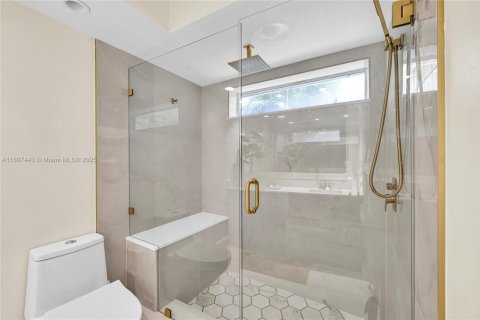 Casa en venta en Tamarac, Florida, 4 dormitorios, 222.22 m2 № 1749056 - foto 13