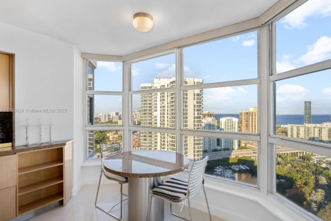 Condominio en venta en Aventura, Florida, 2 dormitorios, 134.43 m2 № 1712713 - foto 22