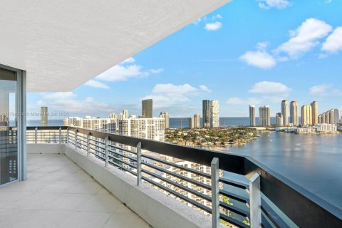 Condominio en venta en Aventura, Florida, 2 dormitorios, 134.43 m2 № 1712713 - foto 7