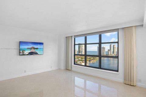 Condominio en venta en Aventura, Florida, 2 dormitorios, 134.43 m2 № 1712713 - foto 24