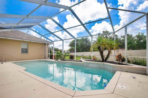 Casa en venta en Auburndale, Florida, 4 dormitorios, 276.11 m2 № 1536217 - foto 16