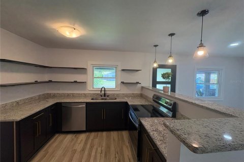 Casa en venta en Tampa, Florida, 3 dormitorios, 104.24 m2 № 1851343 - foto 9