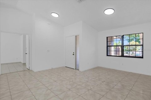 Casa en venta en Windermere, Florida, 4 dormitorios, 190.45 m2 № 2150484 - foto 3