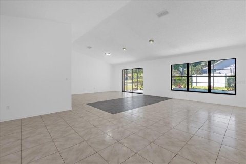 Casa en venta en Windermere, Florida, 4 dormitorios, 190.45 m2 № 2150484 - foto 4