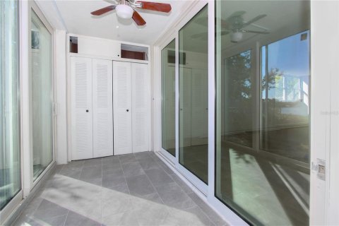 Condo in South Pasadena, Florida, 2 bedrooms  № 2151168 - photo 20