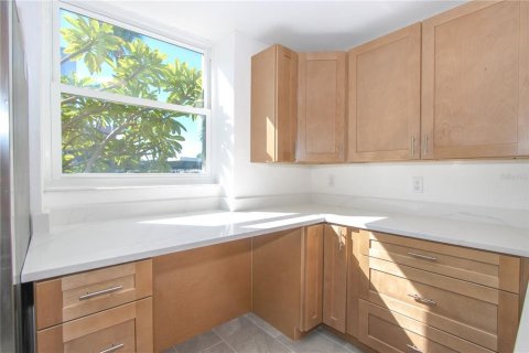 Condo in South Pasadena, Florida, 2 bedrooms  № 2151168 - photo 16
