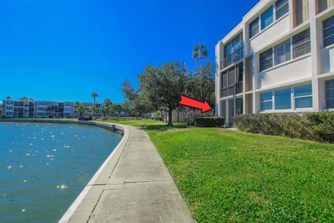 Condo in South Pasadena, Florida, 2 bedrooms  № 2151168 - photo 4