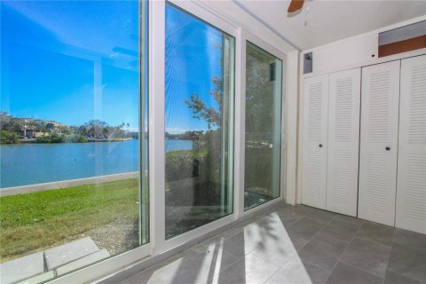 Condo in South Pasadena, Florida, 2 bedrooms № 2151168