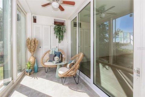 Condo in South Pasadena, Florida, 2 bedrooms  № 2151168 - photo 19