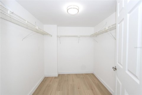 Condo in South Pasadena, Florida, 2 bedrooms  № 2151168 - photo 27