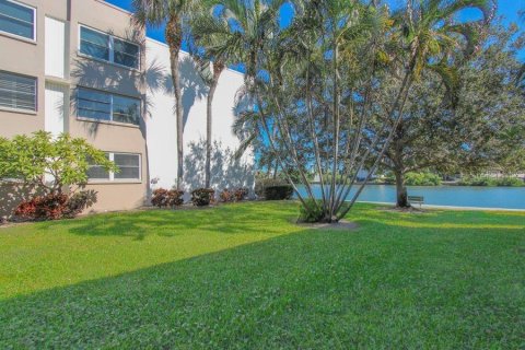 Condo in South Pasadena, Florida, 2 bedrooms  № 2151168 - photo 5