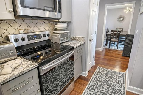 Купить кондоминиум в Сарасота, Флорида 5 комнат, 109.62м2, № 1576683 - фото 15