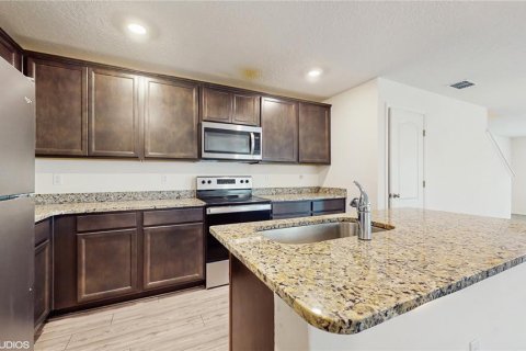 Adosado en venta en Tampa, Florida, 3 dormitorios, 172.8 m2 № 1742830 - foto 10