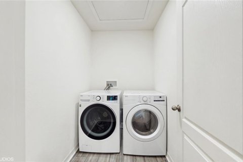 Adosado en venta en Tampa, Florida, 3 dormitorios, 172.8 m2 № 1742830 - foto 27