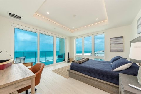 Condo in Clearwater, Florida, 3 bedrooms  № 251653 - photo 17
