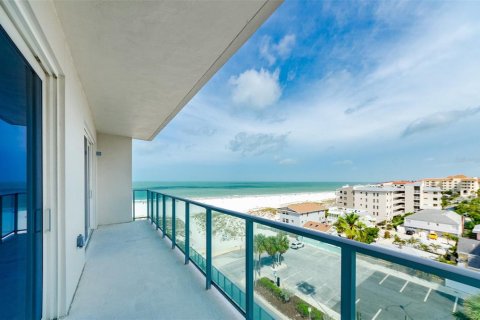 Condo in Clearwater, Florida, 3 bedrooms  № 251653 - photo 28