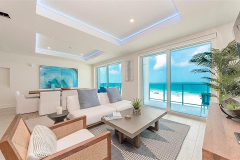Condo in Clearwater, Florida, 3 bedrooms  № 251653 - photo 6