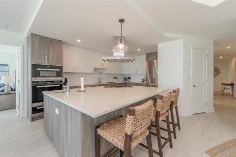 Condo in Clearwater, Florida, 3 bedrooms  № 251653 - photo 10
