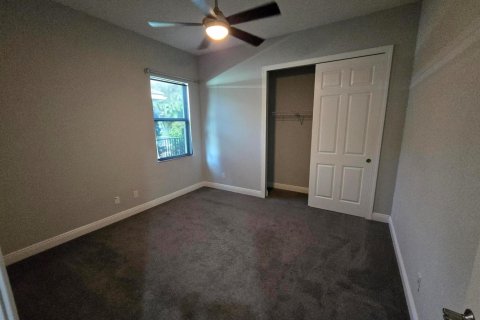 Casa en venta en Jensen Beach, Florida, 4 dormitorios, 240.52 m2 № 2084701 - foto 14