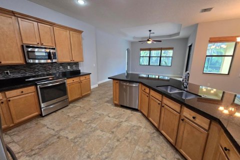 Casa en venta en Jensen Beach, Florida, 4 dormitorios, 240.52 m2 № 2084701 - foto 6