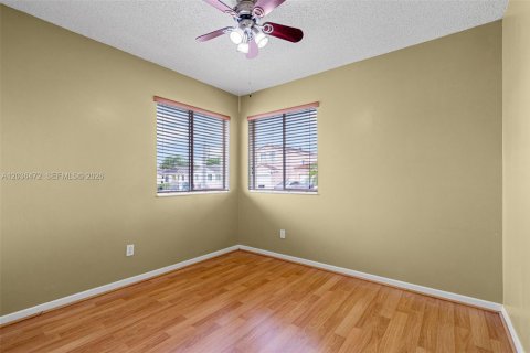 Villa ou maison à vendre à Miami, Floride: 3 chambres, 130.62 m2 № 2084300 - photo 26