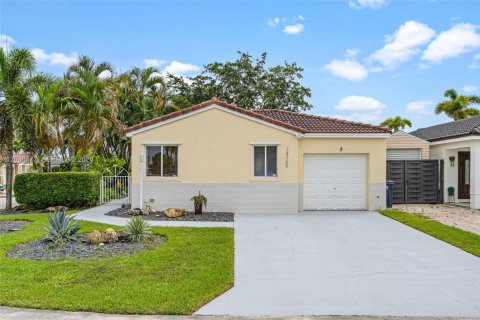 Villa ou maison à vendre à Miami, Floride: 3 chambres, 130.62 m2 № 2084300 - photo 2