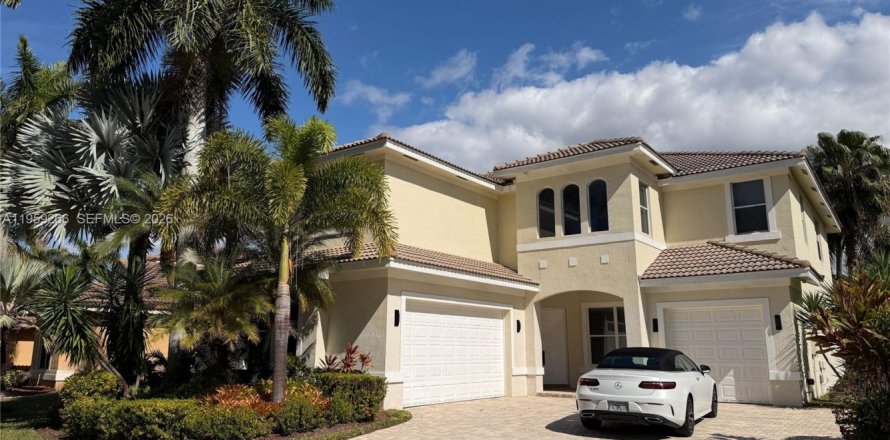 Дом в Уэстон, Флорида 6 спален, 307.32м2 № 2018107