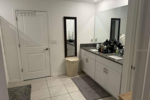 House in Lakeland, Florida 4 bedrooms, 178.19 sq.m. № 2232471 - photo 8