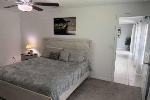 House in Lakeland, Florida 4 bedrooms, 178.19 sq.m. № 2232471 - photo 7