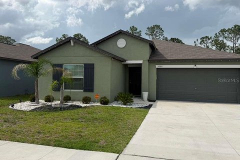 House in Lakeland, Florida 4 bedrooms, 178.19 sq.m. № 2232471