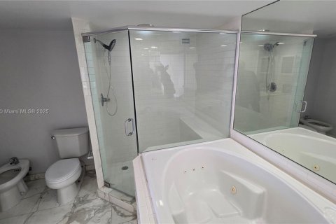 Copropriété à louer à Miami Beach, Floride: 2 chambres, 154.22 m2 № 1890559 - photo 29