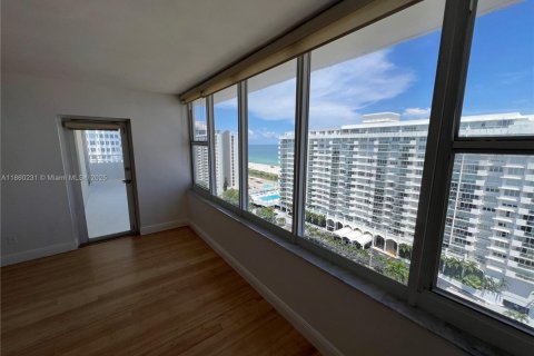 Copropriété à louer à Miami Beach, Floride: 2 chambres, 154.22 m2 № 1890559 - photo 10