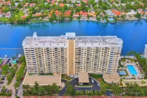Copropriété à louer à Miami Beach, Floride: 2 chambres, 154.22 m2 № 1890559 - photo 4