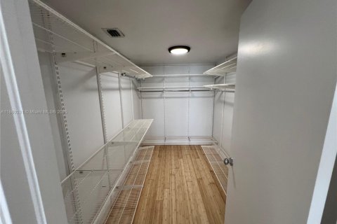 Copropriété à louer à Miami Beach, Floride: 2 chambres, 154.22 m2 № 1890559 - photo 22