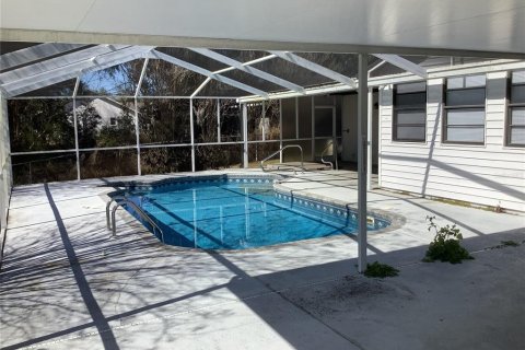 House in Brooksville, Florida 2 bedrooms, 102.38 sq.m. № 2157336 - photo 6