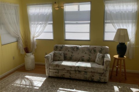 House in Brooksville, Florida 2 bedrooms, 102.38 sq.m. № 2157336 - photo 19