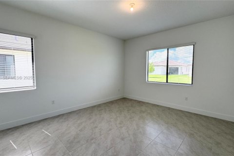 Casa en alquiler en Ave Maria, Florida, 3 dormitorios, 188.41 m2 № 2076938 - foto 7