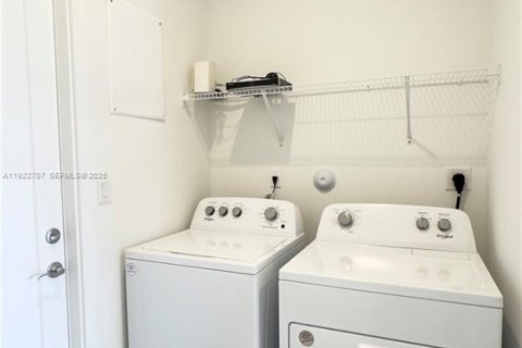 Casa en alquiler en Ave Maria, Florida, 3 dormitorios, 188.41 m2 № 2076938 - foto 17
