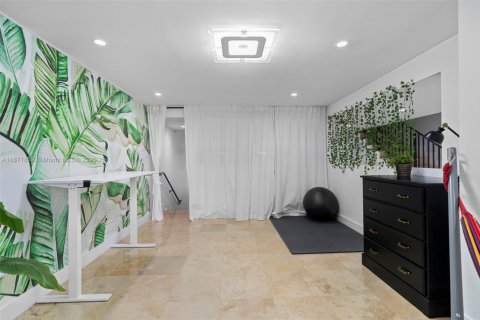Touwnhouse à vendre à North Miami Beach, Floride: 3 chambres, 209.22 m2 № 1928651 - photo 10