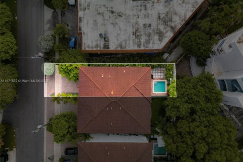 Touwnhouse à vendre à North Miami Beach, Floride: 3 chambres, 209.22 m2 № 1928651 - photo 3