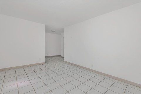 Commercial property in Dania Beach, Florida 451.51 sq.m. № 2082588 - photo 29