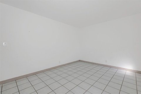 Commercial property in Dania Beach, Florida 451.51 sq.m. № 2082588 - photo 28