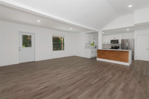 Commercial property in Dania Beach, Florida 451.51 sq.m. № 2082588 - photo 10