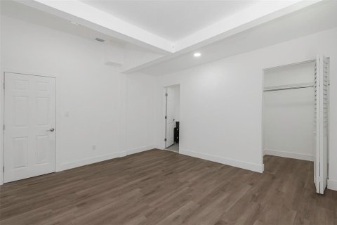 Commercial property in Dania Beach, Florida 451.51 sq.m. № 2082588 - photo 25