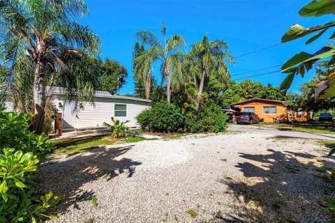Commercial property in Dania Beach, Florida 451.51 sq.m. № 2082588 - photo 7