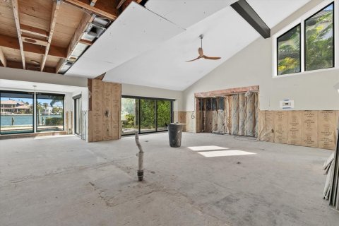 House in Sarasota, Florida 4 bedrooms, 374.77 sq.m. № 2099213 - photo 7
