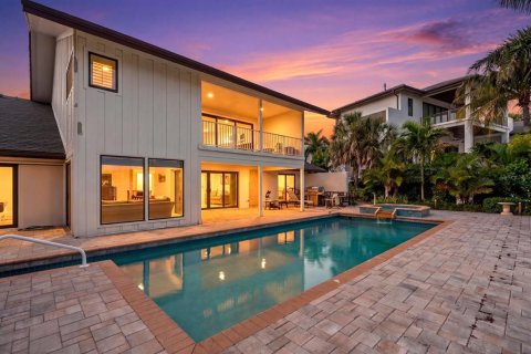 House in Sarasota, Florida 4 bedrooms, 374.77 sq.m. № 2099213 - photo 24